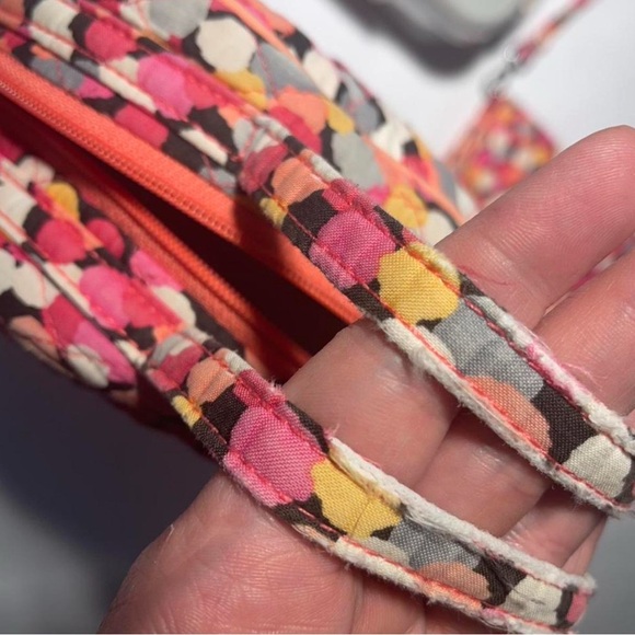 Vera Bradley Pink and Orange Patterned Lunchbox and Wristlet set - Picture 6 of 7
